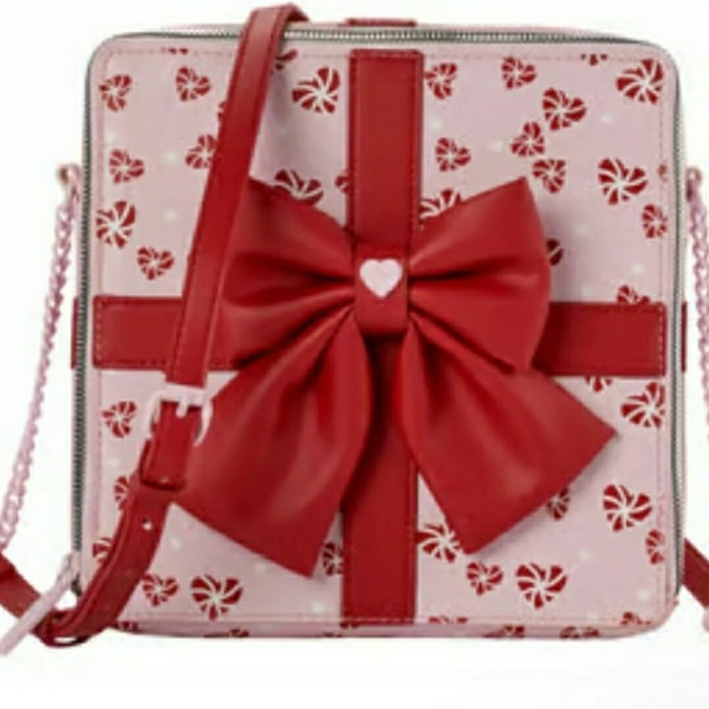 NWT! Betsey Johnson Pink & Red Present Gift Crossbody Bag w/ Bow